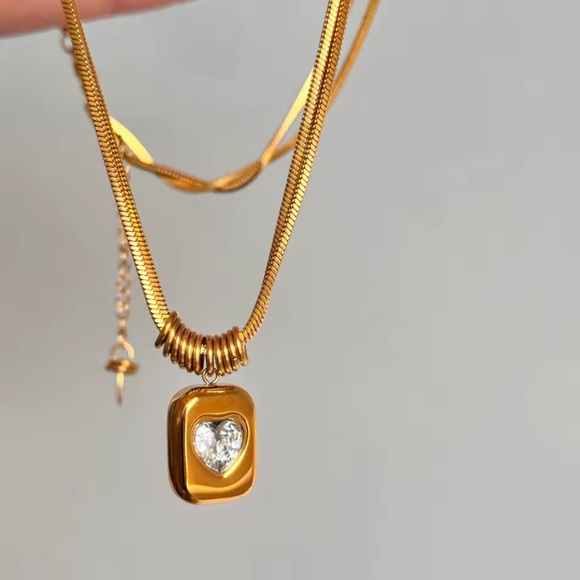 Jewelry - NEW 18K GOLD PLATED DOUBLE LAYER NECKLACE + HEART CHARM ‘CORA DORÉ’